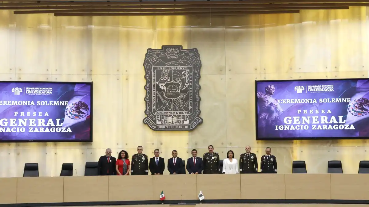 Entrega Congreso del Estado Presea “General Ignacio Zaragoza” a dos poblanos distinguidos y con visión de servicio