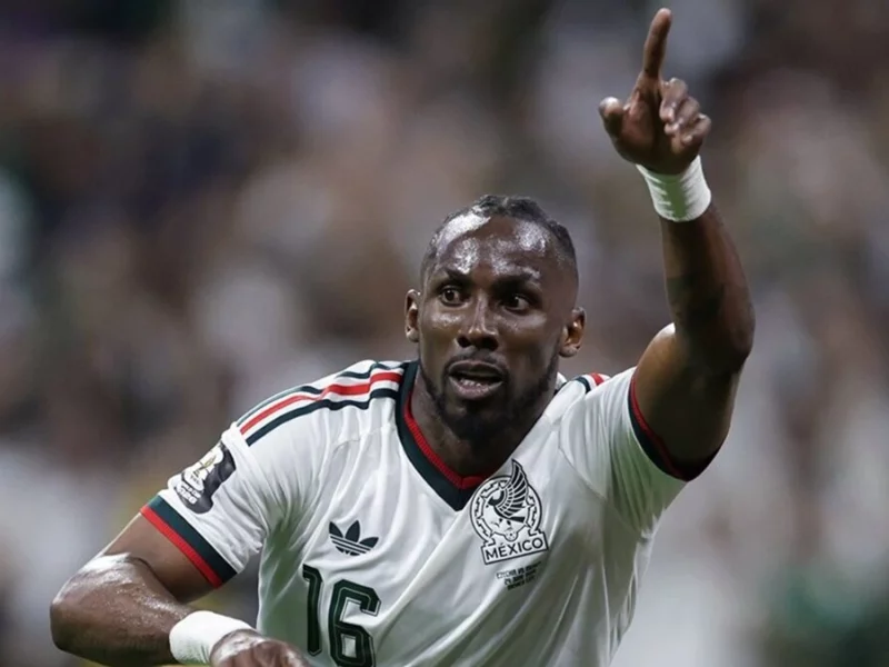 Julián Quiñones, de jugar en Lobos BUAP a ser el goleador de México en el Mundial 