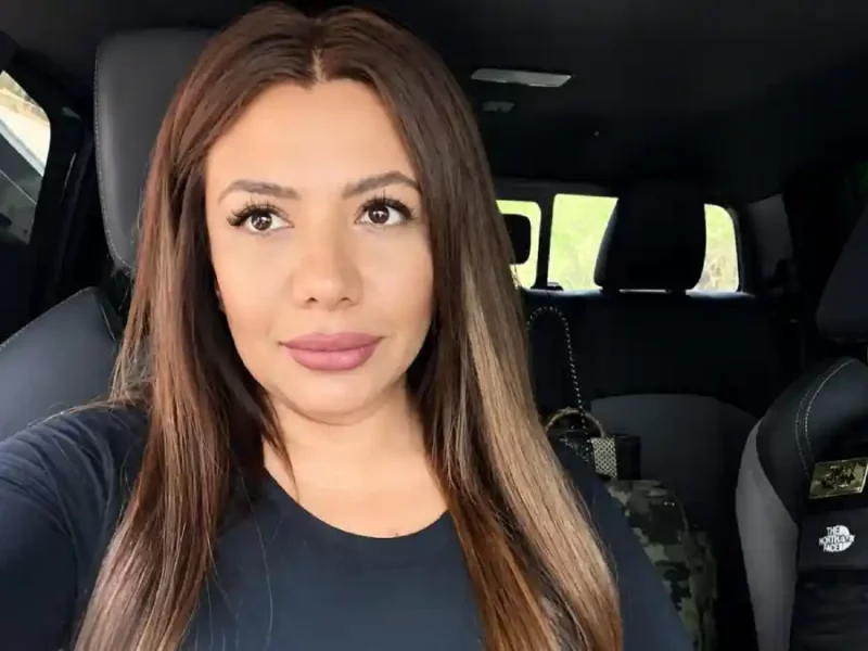 Lupita Bárcenas enfrenta auditoría, pero sigue en el cargo.