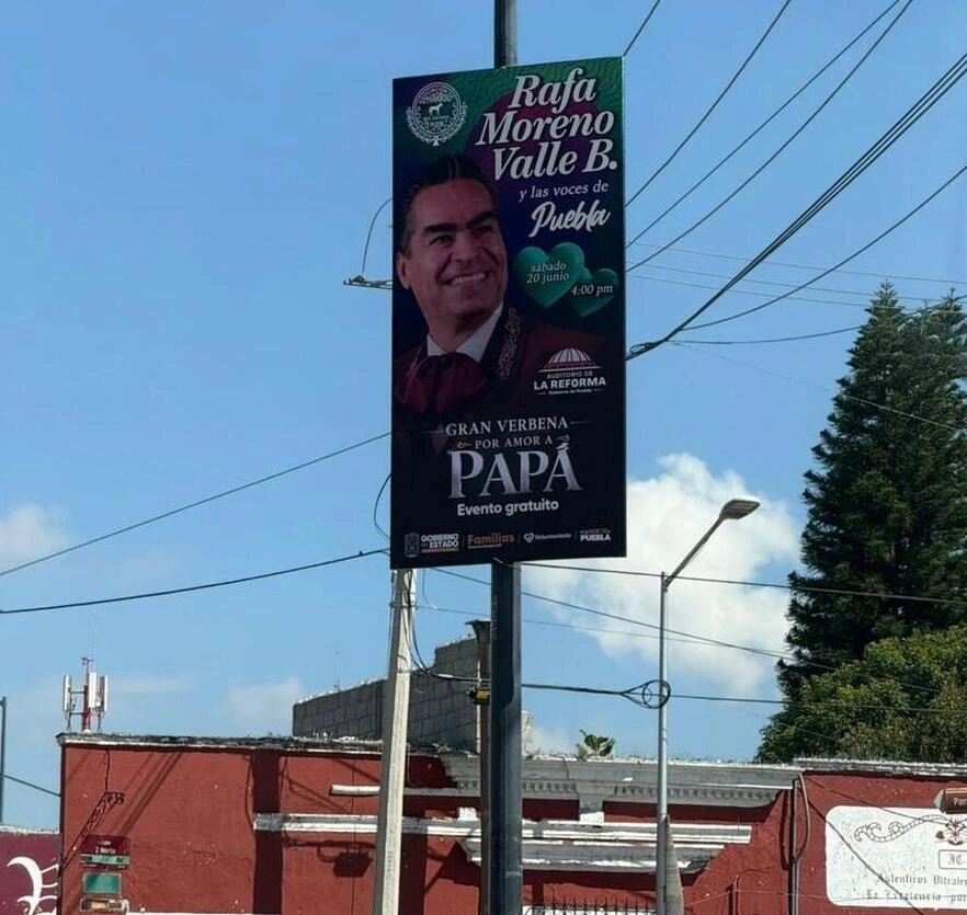 Este jueves, aparecieron pendones de Rafa Moreno Valle Buitrón promocionando su “concierto del Día del Padre” en Puebla .