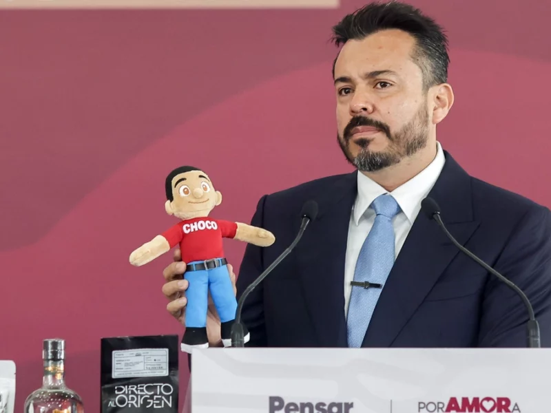 Donará García Parra parte de su salario por cada Peluchoco que se venda