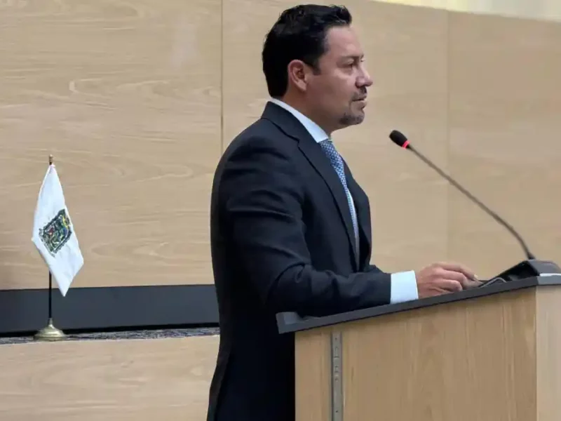 Más pruebas, menos dudas: cámaras corporales para los policías de Puebla; propone Andrés Villegas.