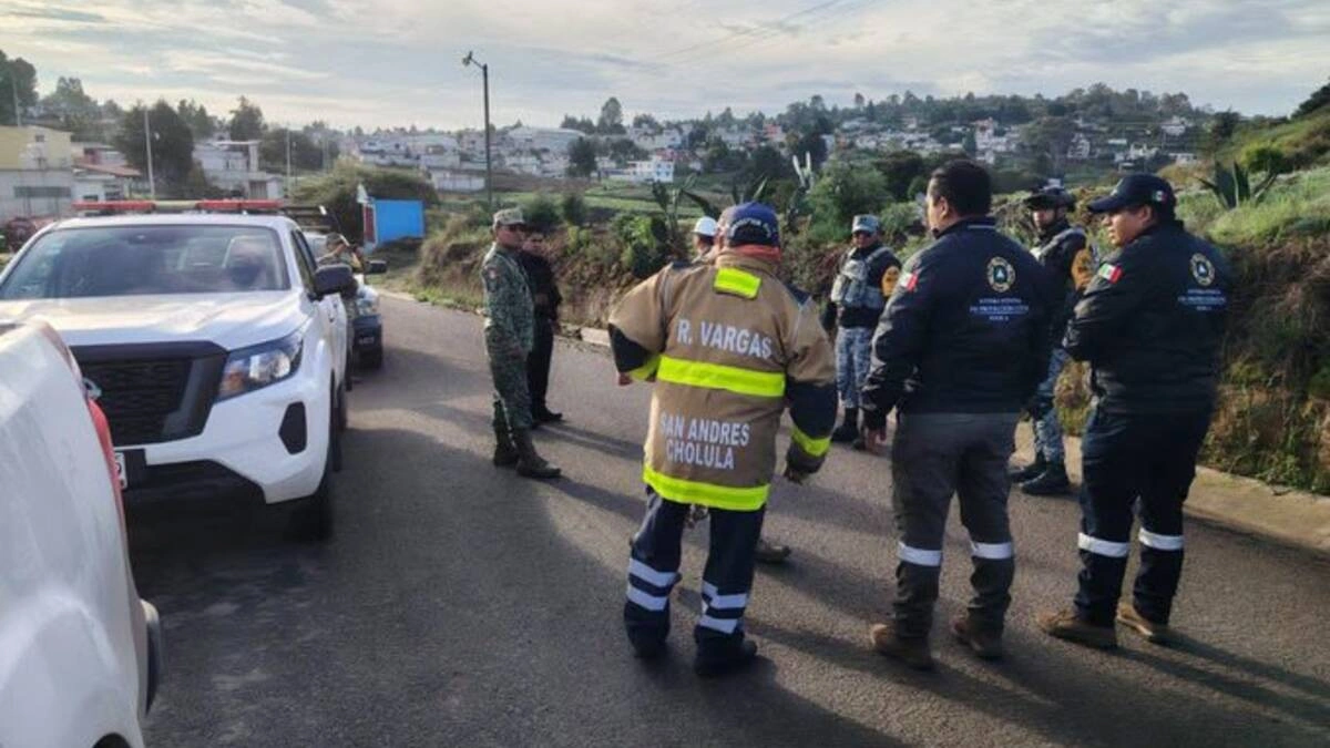 Habitantes de Tlalancaleca desalojan sus casas por fuga de gas