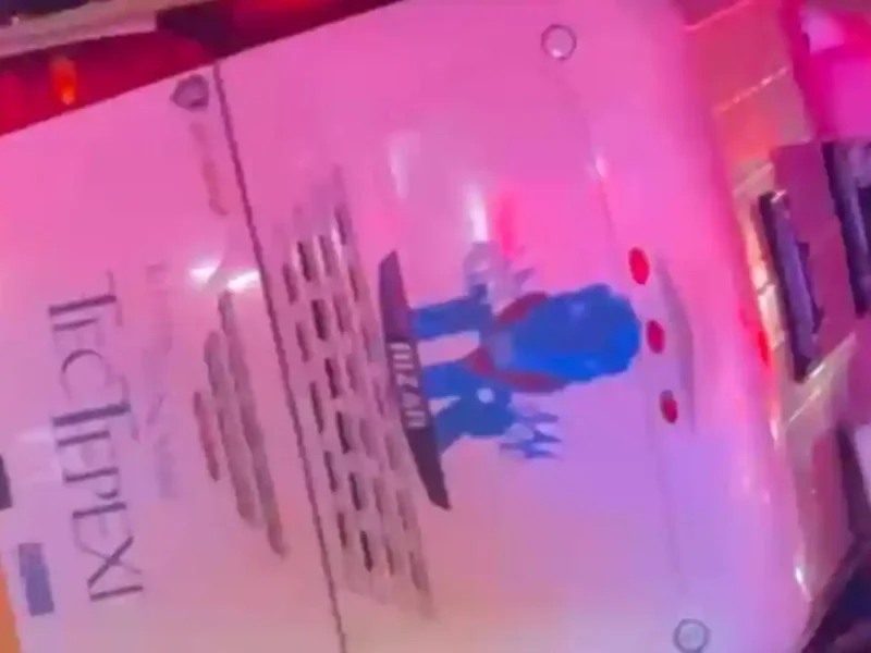 Volcadura de autobús del TecNM dejó 9 estudiantes lesionados en la autopista México-Puebla.