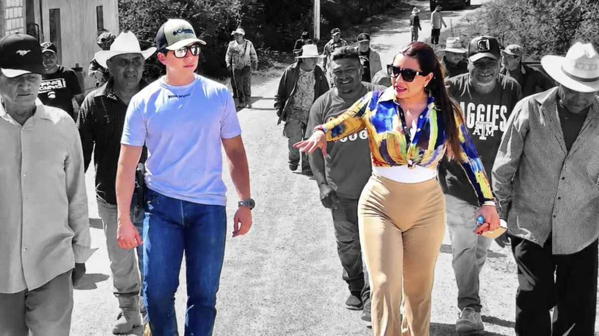 Regidores destituyen al secretario de seguridad de Acatlán; Lupita Bárcenas lo defiende