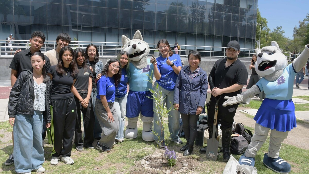 Ciencias Biológicas de la BUAP realiza jornada de arborización