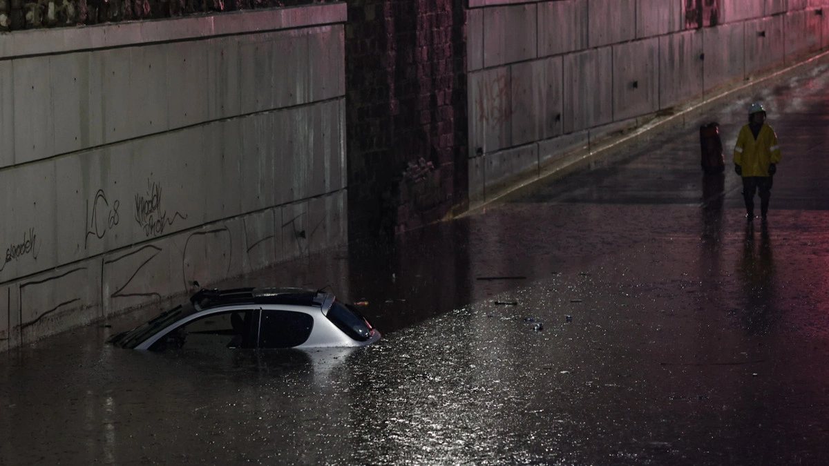 ¿Qué hacer si se inunda tu auto durante las lluvias?