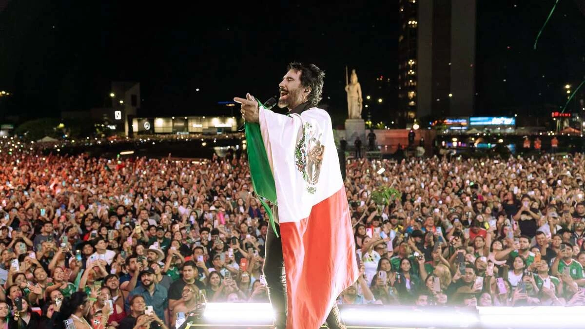 Alejandro Fernández rompe récord con la serenata más grande del mundo en La Minerva