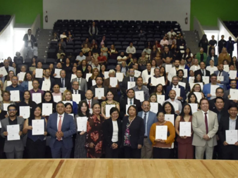 Otorga la rectora Lilia Cedillo Ramírez 150 definitividades a personal universitario