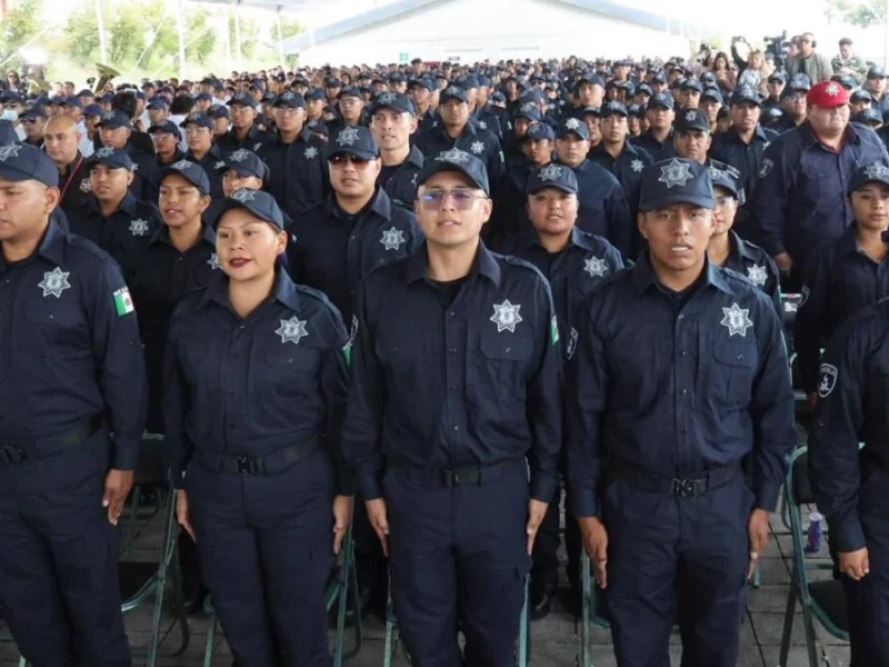 Se gradúan 332 cadetes de la Policía Estatal de Puebla; la meta anual es de mil
