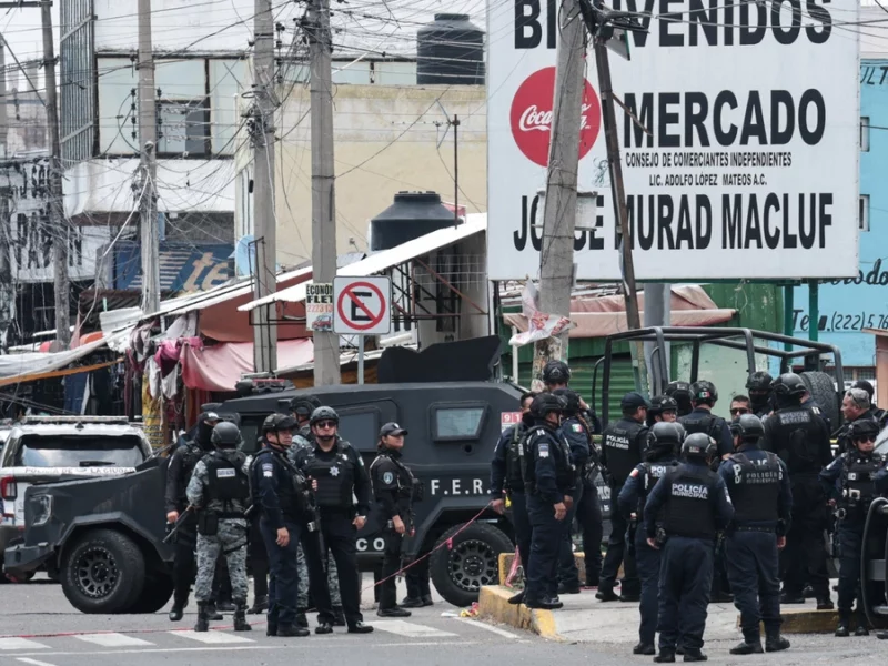 Van 5 balaceras en el mercado Morelos por disputa de La Familia Michoacana