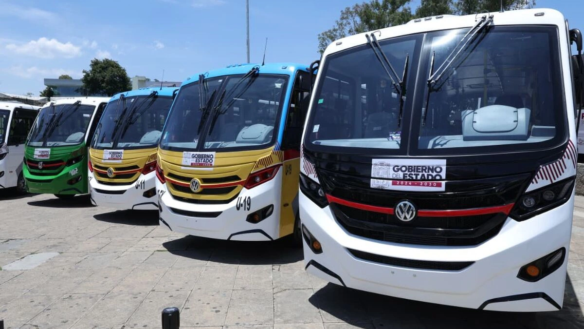 Avanza modernización del transporte en Puebla con nuevas unidades y estudio del tren ligero