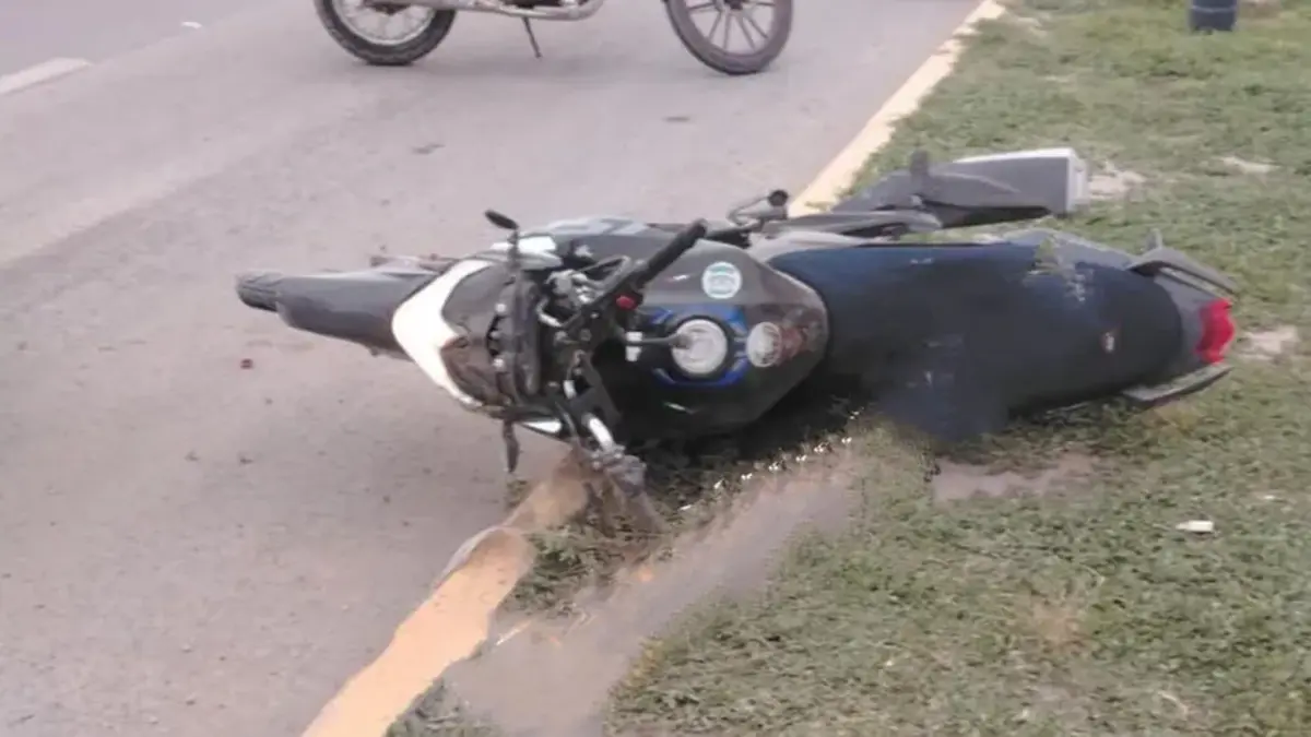 Dos jóvenes resultan gravemente heridas tras derrapar en motocicleta en Tehuacán