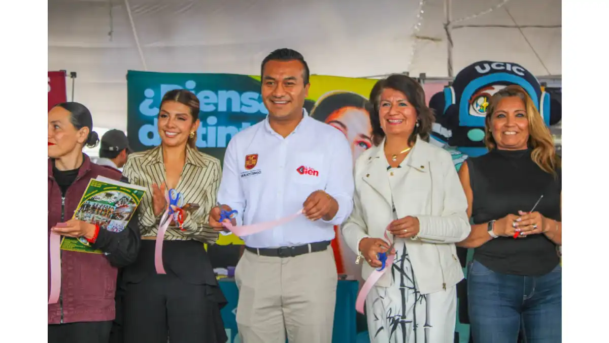 Roberto Solís Y Mirna Toxqui abren oportunidades universitarias para jóvenes de Huejotzingo