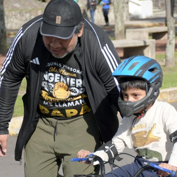 En Puebla, padres pasan más tiempo en el trabajo que cuidando a sus hijos 