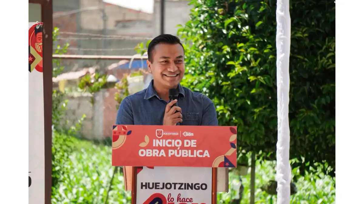 Roberto Solís transforma escuelas en Huejotzingo; Arranca obra de domo en la primaria“16 de septiembre”