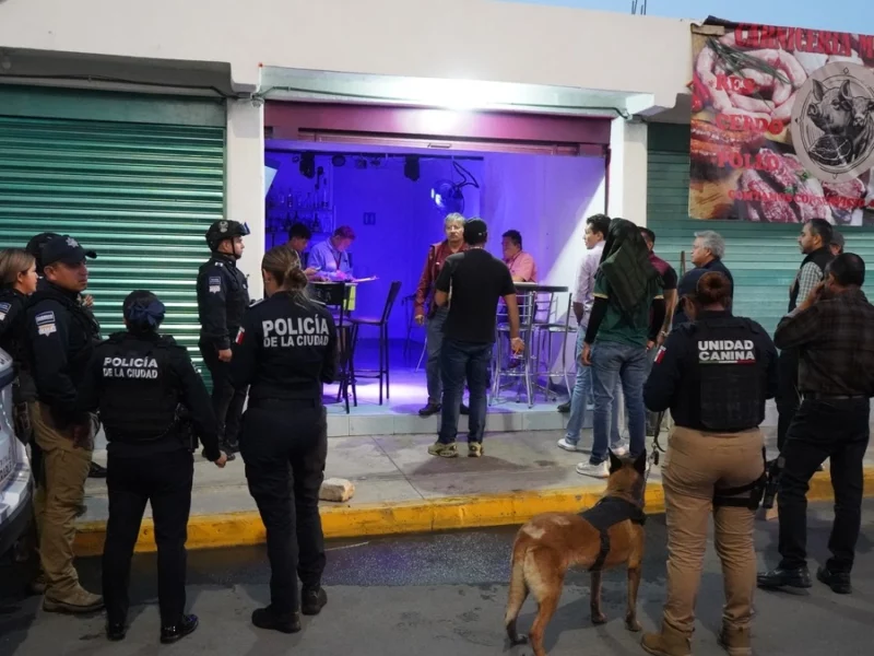 Clausuran cinco negocios y retiran 10 puntos con venta de alcohol en Puebla capital