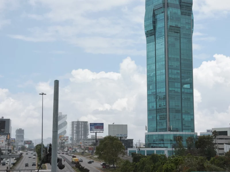 Bajan hasta un 30% ventas en negocios por el tirador de la Atlixcáyotl