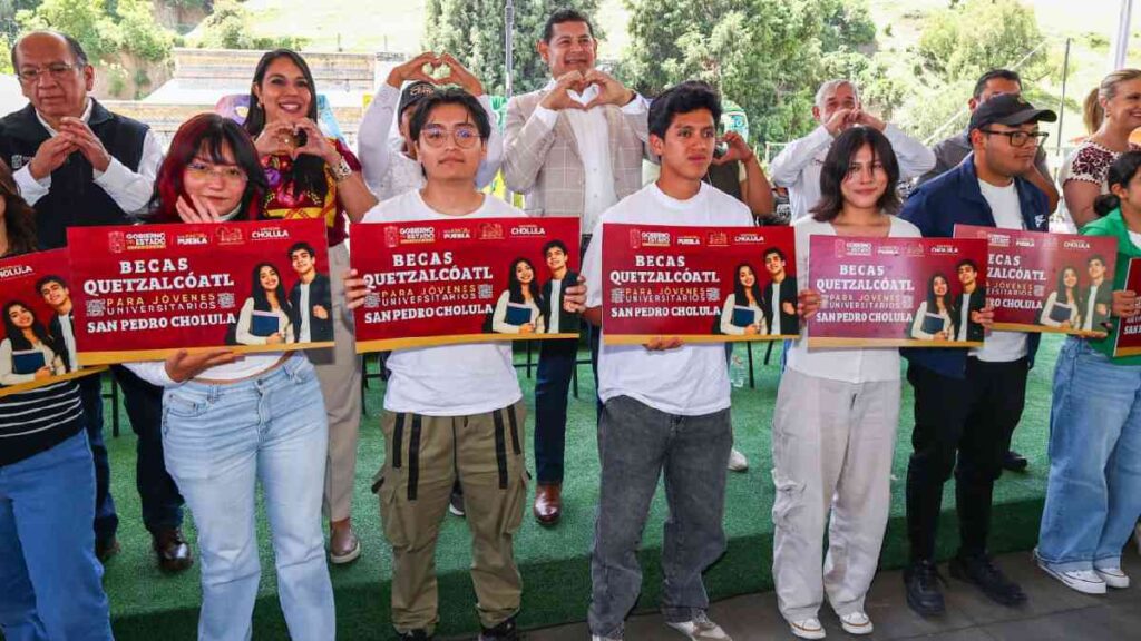 Anuncia Armenta la construcción de un Bachillerato Tecnológico en San Pedro Cholula.