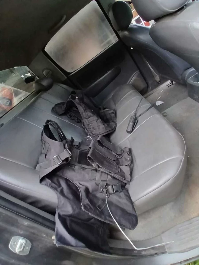 La FGE dio un golpe contra el CJNG en un predio en Esperanza donde ocultaba vehículos robados.