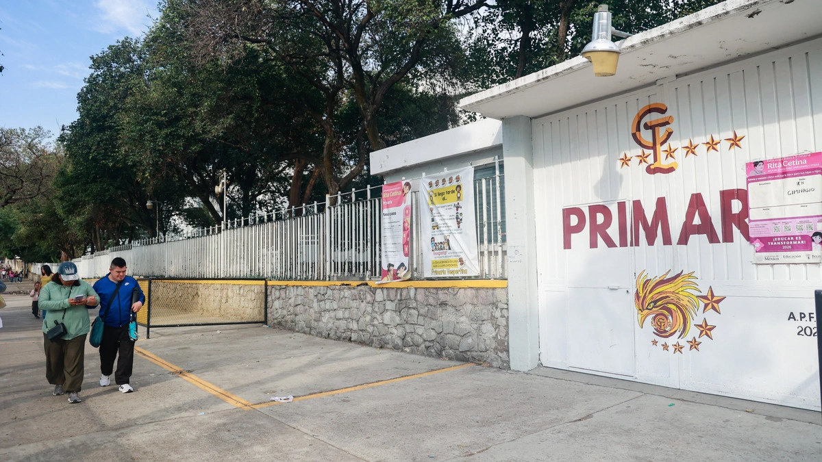 Transporte escolar del Cenhch incumple con servicio, pero exige pagos completos
