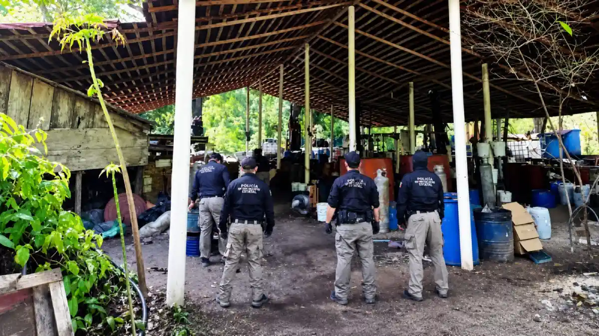 Detienen a tres secretarios de Seguridad Pública en Puebla; están relacionados con el narcolaboratorio de Chila de la Sal