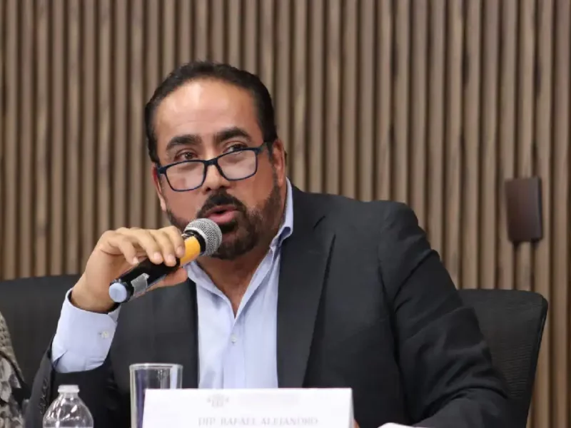 Comparecen titulares de SOAPAP y Agua de Puebla ante la Comisión de Hacienda y Patrimonio Municipal del Congreso