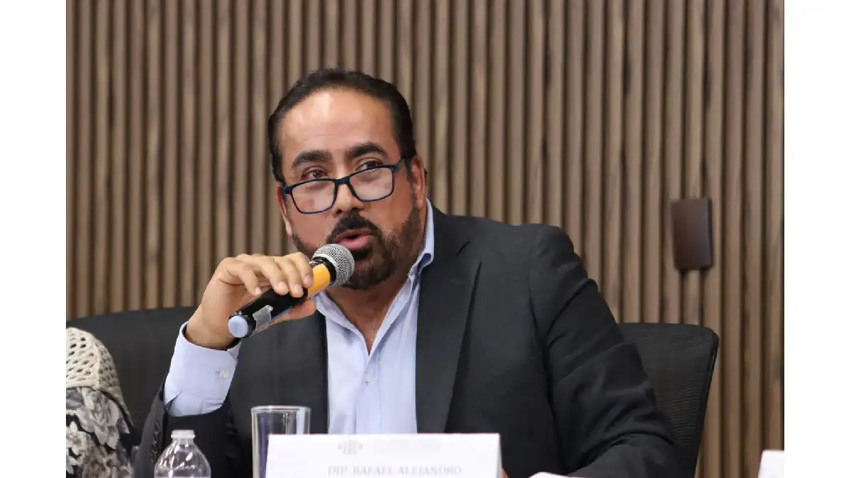 Comparecen titulares de SOAPAP y Agua de Puebla ante la Comisión de Hacienda y Patrimonio Municipal del Congreso