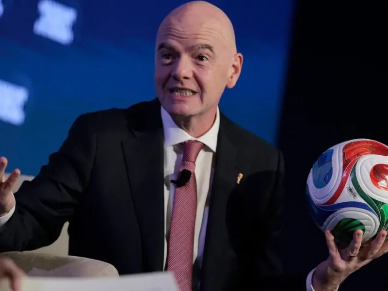 Piden investigar a Gianni Infantino por plática con Donald Trump