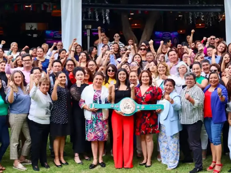Gaby “La Bonita” Sánchez fortalece alianza con maestras y maestros de la Sección 23 del SNTE para impulsar el futuro de Puebla.