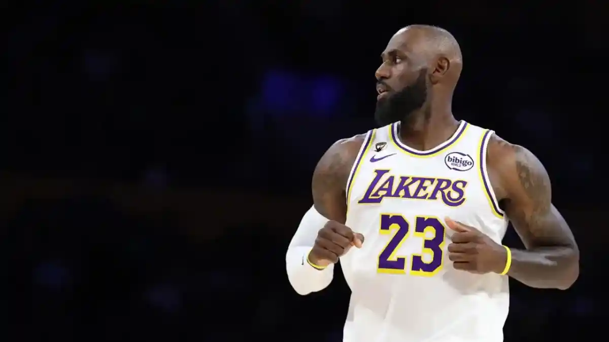LeBron James jugará en los 76ers de Philadelphia