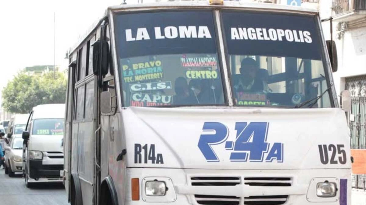 Rutas de transporte de la Vía Atlixcáyotl en Puebla tendrán unidades nuevas
