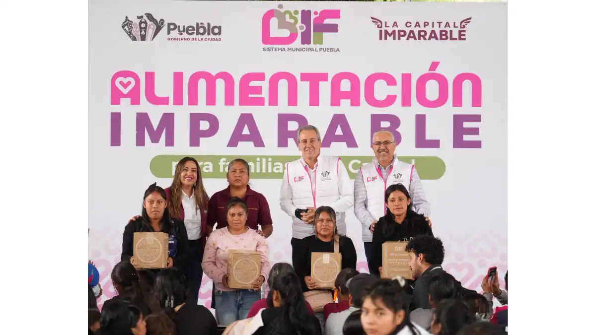 Entrega Pepe Chedraui 3 mil apoyos alimentarios en San Andrés Azumiatla