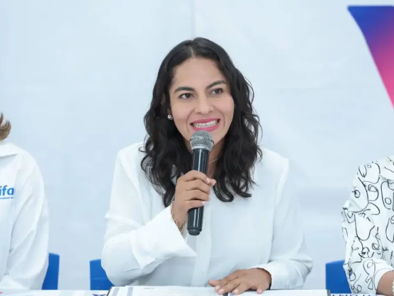 Suma Lupita Cuautle esfuerzos para brindar más apoyos a familias de San Andrés Cholula