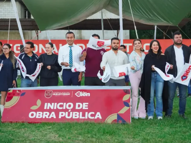 Huejotzingo tendrá cancha de futbol de primer nivel: Roberto Solís da el banderazo de inicio de unidad deportiva "Campo Santo"
