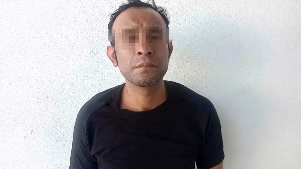 Uno de los cuatro asaltantes a tiendas Oxxo detenidos se llama Erick.