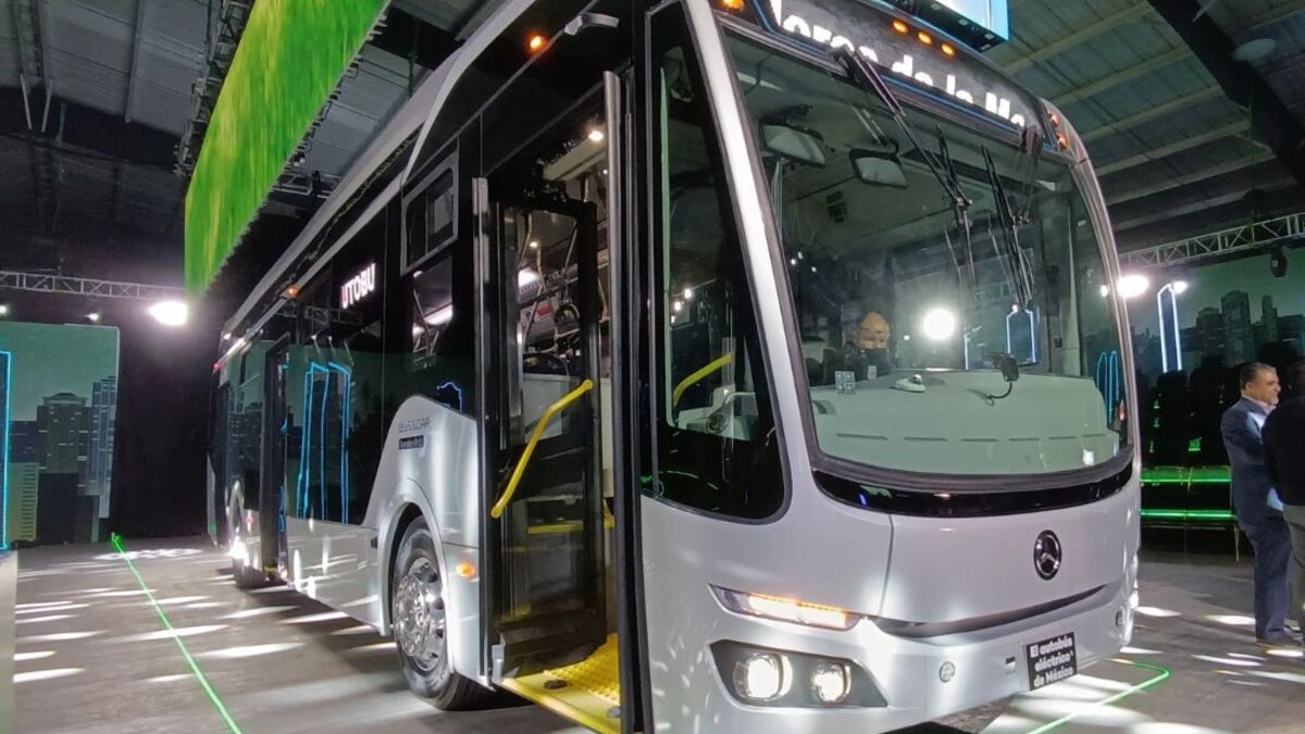 Anuncian planes para una planta de autobuses eléctricos en San José Chiapa