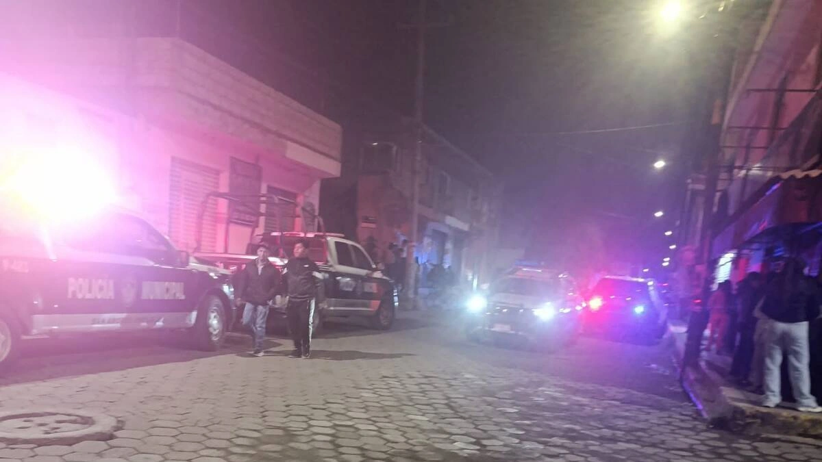 Dan cuatro balazos a motociclista en San Andrés Cholula y sobrevive