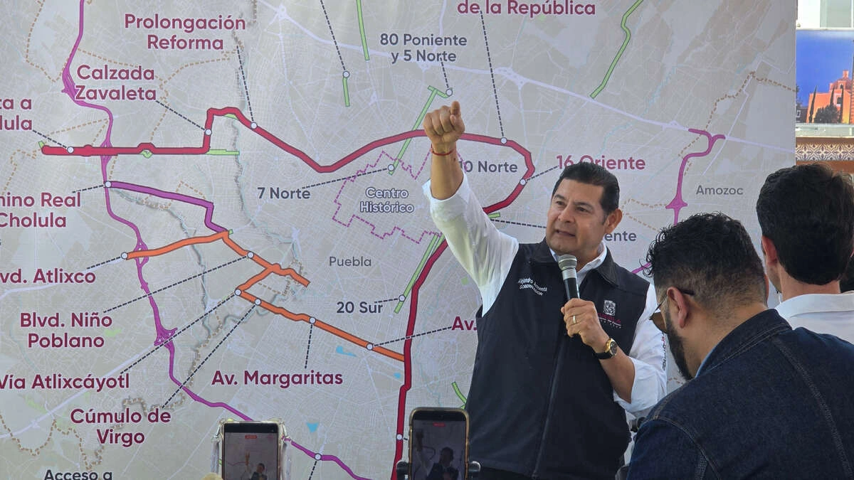 Pavimentaremos 53 mil calles en la capital y todas las carreteras de Puebla: Armenta 