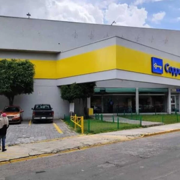 Asaltan Coppel de bulevar Atlixco; roban celulares y efectivo