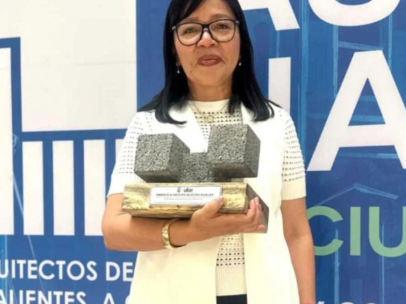 Gana estudiante BUAP dos Premios “Cubos de Oro” de la Unión Internacional de Arquitectos