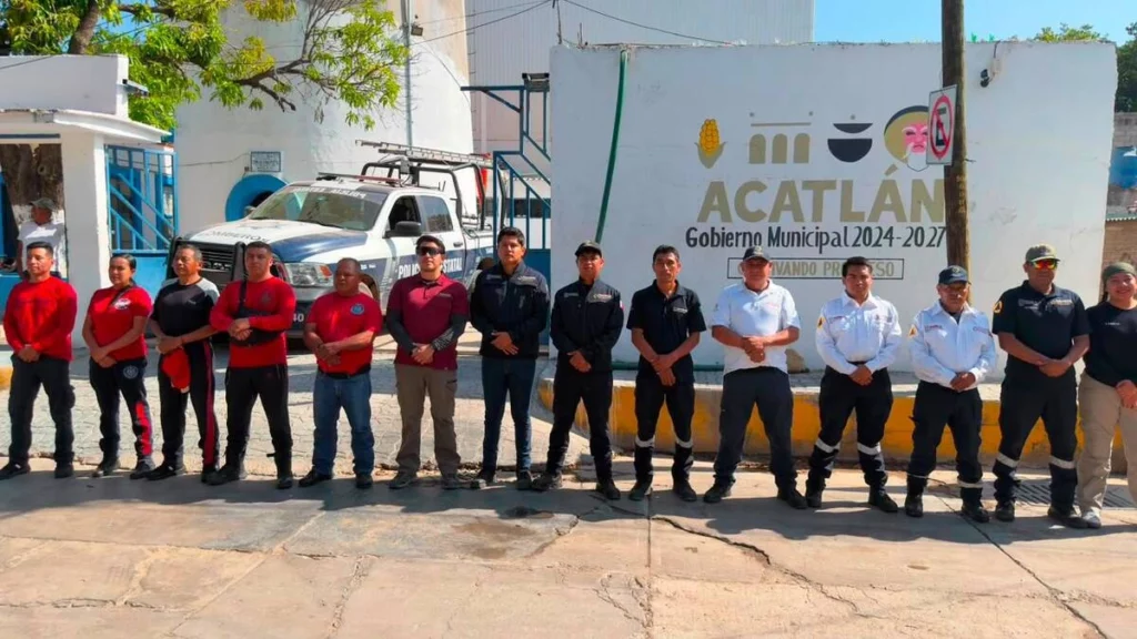 El relleno sanitario de Acatlán, donde ocurrió el incendio, se ubica en el paraje “El Huamuchil”.