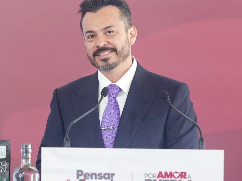 García Parra entrega al Congreso de Puebla informe del proyecto del Cablebús 