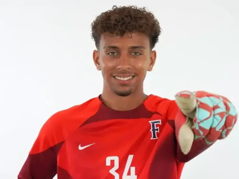 ¿Cómo se llama el hijo de Jorge Campos y en qué equipo juega?