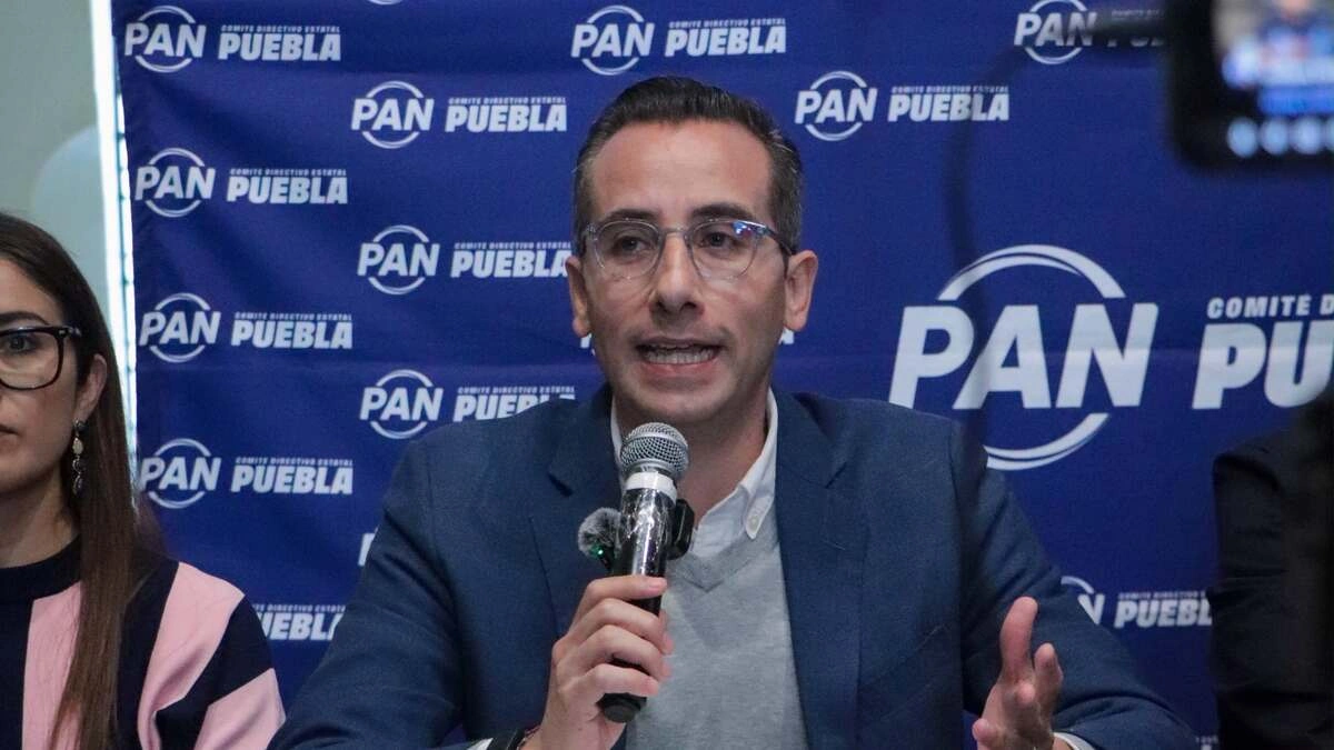 Riestra, el dirigente del PAN en Puebla dice que no tiene postura a favor o en contra del Cablebús