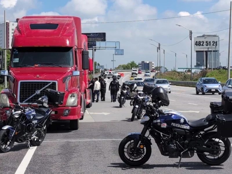 Confusión genera movilización policiaca en Periférico Ecológico