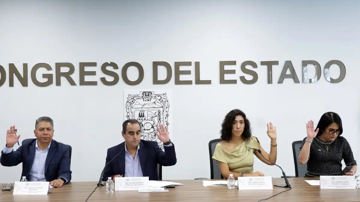 Comisión del Congreso avala reformas para fortalecer la transparencia en la obra pública estatal