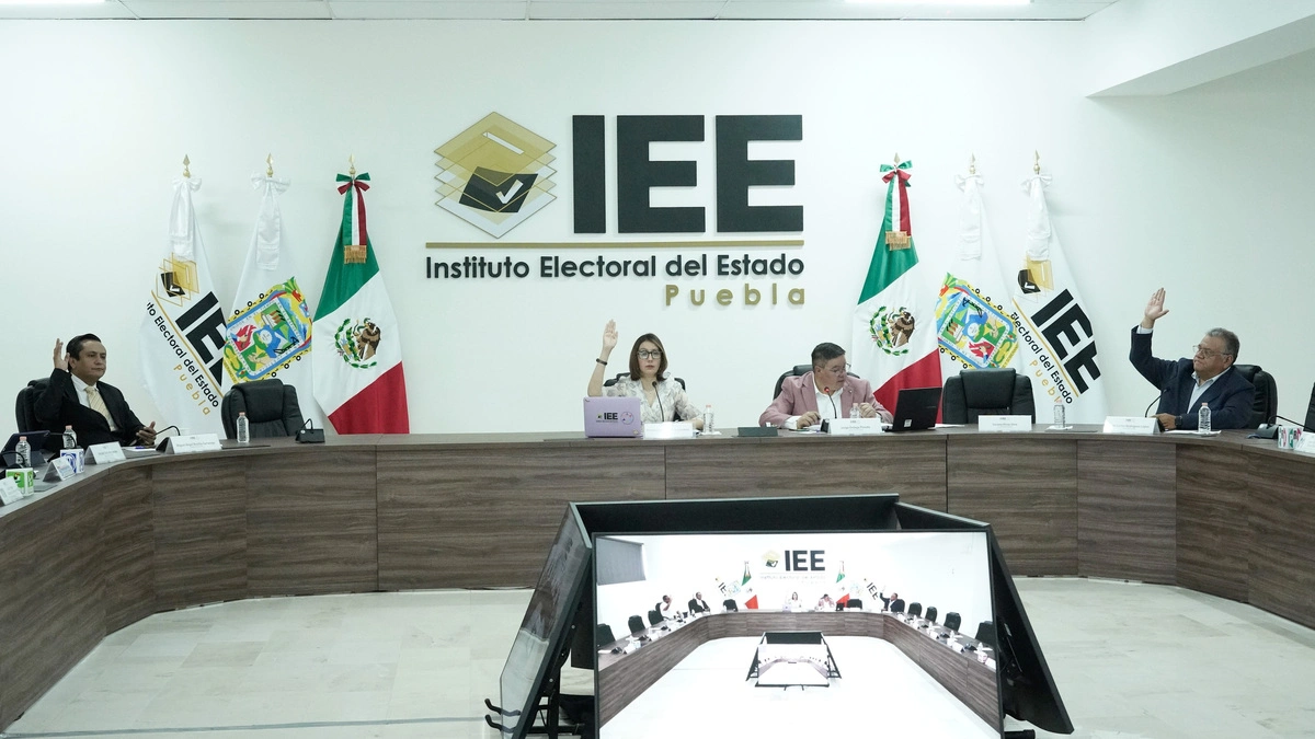 Lista: 24 personas van por presidencia y consejería del IEE Puebla 