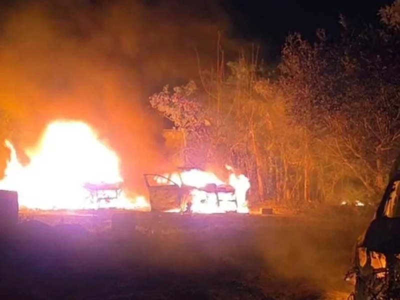 Pobladores de Huaquechula queman tres patrullas: van 6 muertos en 4 días