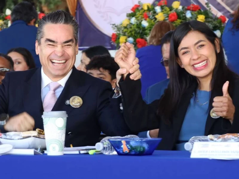 “La Bonita” empieza a sumar respaldos; Moreno Valle Buitrón declina a su favor